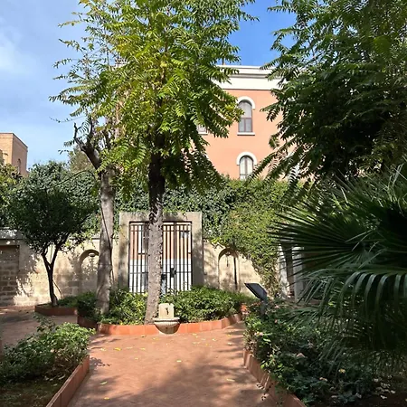 Casa Savoia By Ninni شقة باري